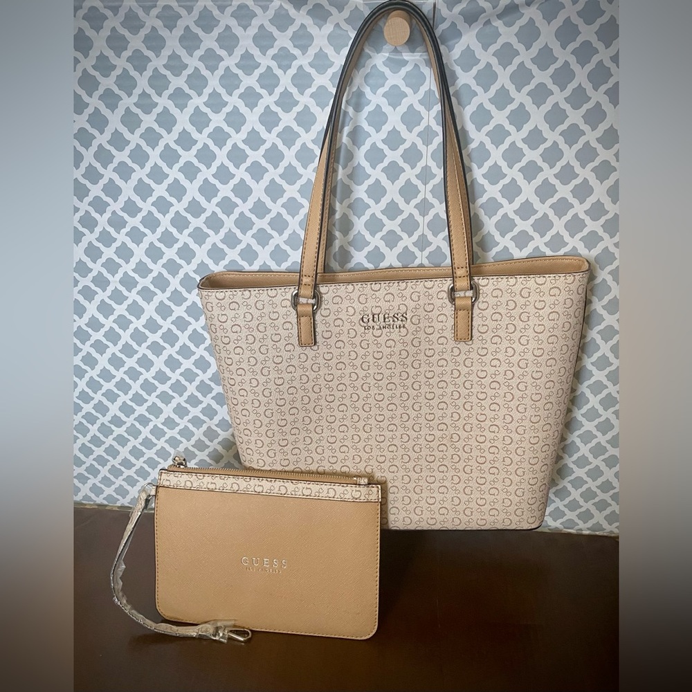 NWOT Guess Tote and matching wristlet